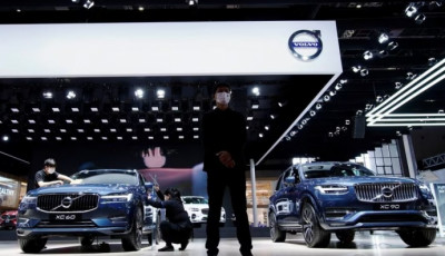 Акції Volvo Cars впали до рекордно низького рівня: причини