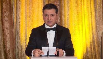 Зеленский поставил украинским послам 
