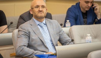 Цінувати, розбудовувати та примножувати – відбулася чергова сесія Дніпропетровської обласної ради