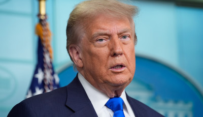 FT: США заробили рекордні $64 млрд на митах, бо світ уникає заходів у відповідь