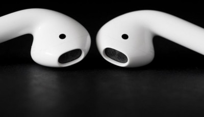Apple розробляє навушники-конкуренти Bose і Sennheiser
