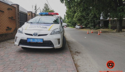 В Днепре водитель трижды переехал женщину и сбежал