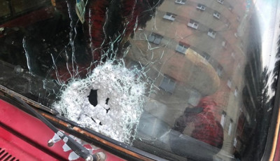 В Черновцах арестовали стрелявшего по автомобилю с людьми мужчину