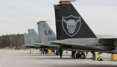 В Польшу прибыли восемь истребителей F-15