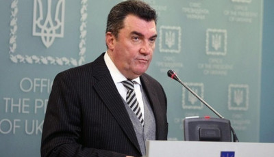 Данилов объявил о введении чрезвычайного положения