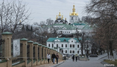Данілов розповів, чи працюватимуть церкви після виїзду УПЦ МП із Лаври