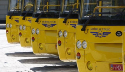 Передаємо за проїзд! Що не так з громадським транспортом в Києві
