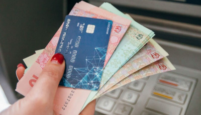 Поповнення карток готівкою через термінали з 1 серпня потребуватиме телефону - НБУ