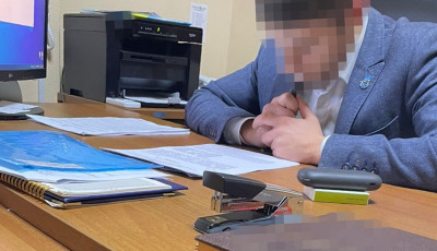 Викрито прокурора, який за десятки тисяч доларів сприяв в уникненні покарання за вбивство