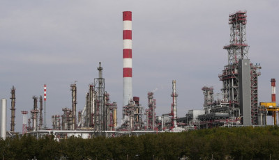 Єдиний нафтопереробний завод Сербії зупинився без російської нафти