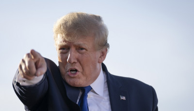 Трамп вимагає припинити дію Конституції США після викриття ролі Twitter у виборах 2020 року