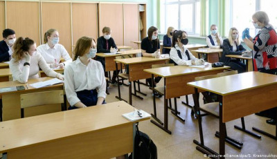Карантин и работа школ: как будут наказывать за нарушение нормы в 80% вакцинированных