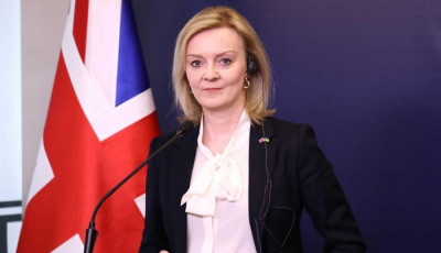 Прем’єрка Британії після критики була змушена відмовитися від спірного податкового плану