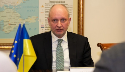 Єврокомісія аналізує відповідність України двом базовим критеріям членства в ЄС - Маасікас