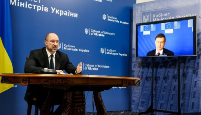 Шмигаль та Домбровскіс обговорили шляхи зміцнення торгово-економічної співпраці
