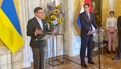 Кулеба обговорив з нідерландським колегою поставки зброї та «кандидатський» статус України