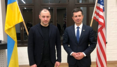 Україна та США підписали Меморандум про транспортне співробітництво