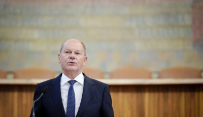 Припинення вогню, виведення військ з України і переговори - Шольц півтори години говорив із путіним