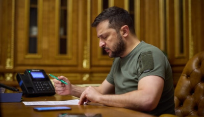 Зеленський визнав нікчемними укази путіна про визнання «незалежності» низки регіонів України