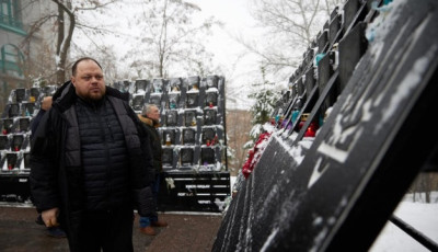 Стефанчук вшанував пам‘ять загиблих під час Революції Гідності