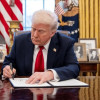 Трамп підписав закон про розширення санкцій проти Росії