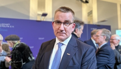 Війна нинішньої інтенсивності може тривати ще орієнтовно пів року - експерт