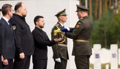 Коновальця перепоховали на Національному військовому меморіальному кладовищі