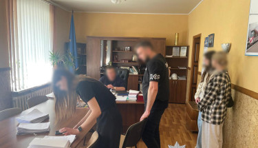 Посадовців Укрзалізниці судитимуть за використання працівників для будівництва будинку керівника