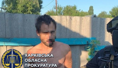 Увірвалися до квартири та заволоділи майном на суму понад 400 тис. грн — судитимуть трьох чоловіків (ФОТО)