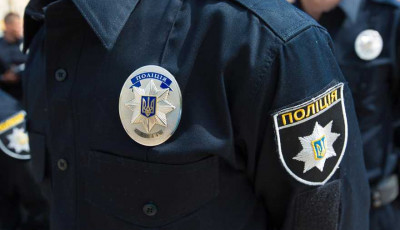 20-річну дівчину виштовхнули з балкону квартири