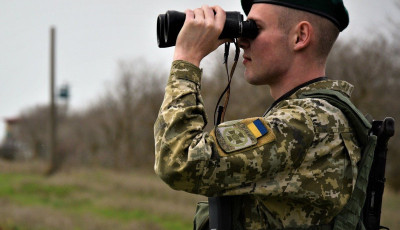 На границе с Польшей задержали контрабандную партию брендовой одежды, обуви и аксессуаров на 3,5 млн грн, которую пытались ввезти под видом гуманитарки