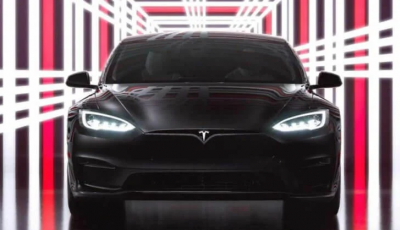Илон Маск представил электромобиль Model S Plaid