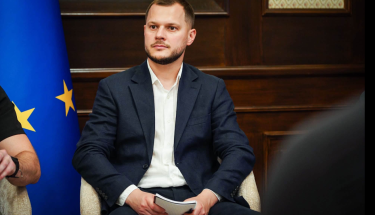 У прифронтових громадах створять безпечні маршрути для школярів із мобільними укриттями