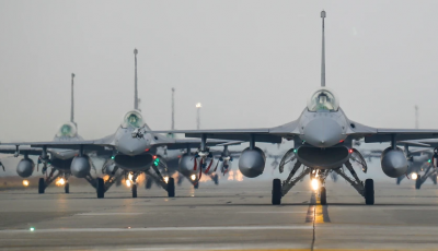 Винищувачі F-16: стало відомо, що затягує навчання українських пілотів