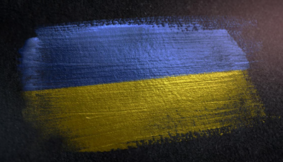 Суд РФ дав 15 років тюрми художнику, який облив мерію Євпаторії синьо-жовтою фарбою