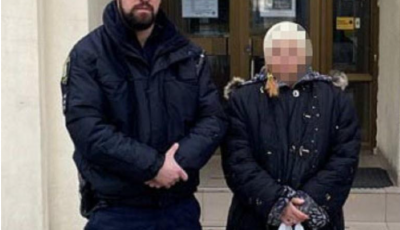 У Києві слідчі розпочали кримінальне провадження відносно кривдника, котрий знущався над своєю матір’ю