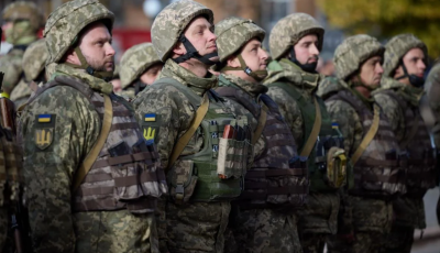 Повернення доплат військовим у 30 тисяч гривень заблоковано: що сталося