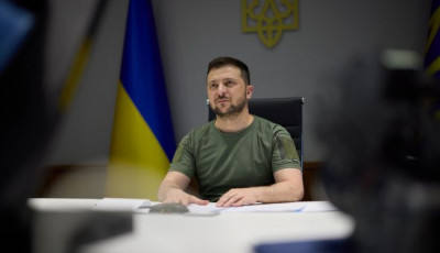 Зеленський заснував нову нагороду за оборону України: як вона виглядає