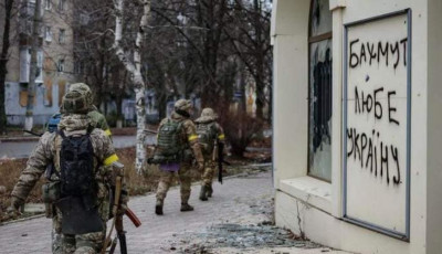 Розвідка Британії: оборона Бахмута продовжує виснажувати сили обох сторін