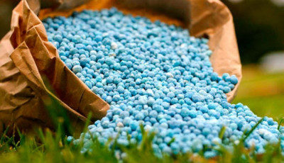Виробництво добрив в Україні впало на 50% через обстріли газової інфраструктури