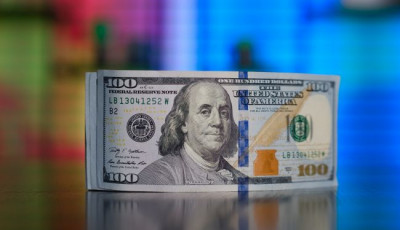 В Україну за останній місяць ввезли максимальний з початку війни обсяг готівкової валюти