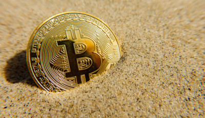 Bitcoin вперше подолав позначку в 94 тисячі доларів