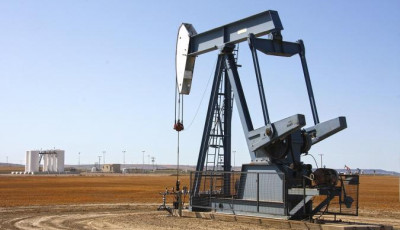 Нафта впала до 15-місячного мінімуму через занепокоєння банками та ставками ФРС