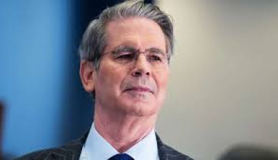 Бессент заявив про готовність США довести економіку РФ до 