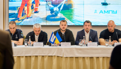 У Мінінфраструктури обговорили захист морського коридору та альтернативні маршрути для вантажів