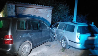 На Київщині п’яний водій Volkswagen спричинив ДТП: пасажирка потрапила до лікарні