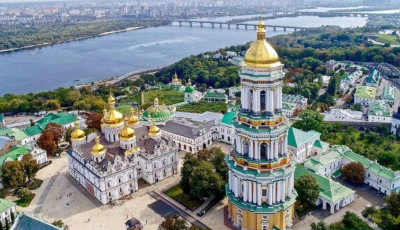 РФ хоче привезти гуманітарну допомогу в Україну для Києво-Печерської лаври  