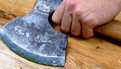 Покупатели разбегались кто куда: в Мариуполе мужчина напал на 