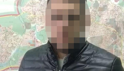 Слідчі повідомили про підозру чоловіку, який побив таксиста на Майдані Незалежності