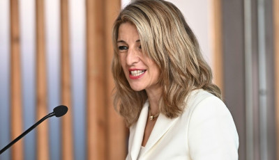 Віцепрем'єрка Іспанії йде з посади лідера своєї партії через провал на євровиборах